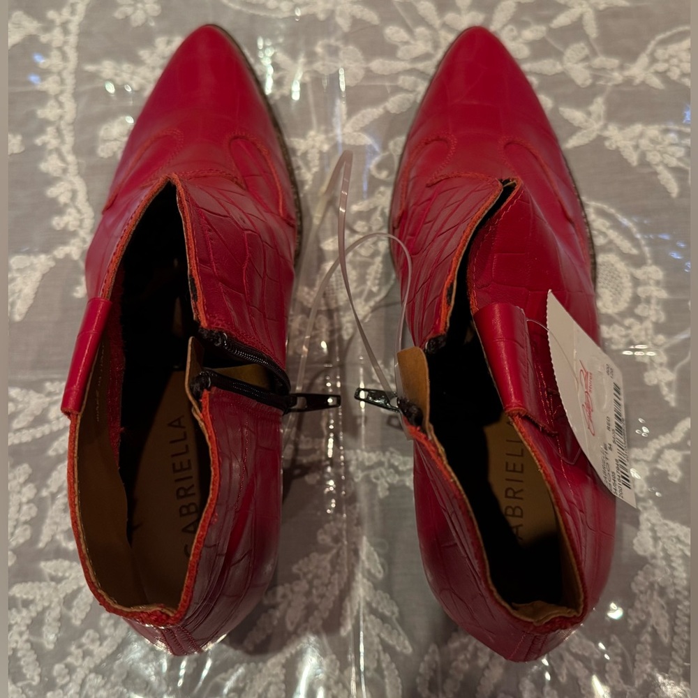 NWT GABRIELLA MADE IN ITALY RED LEATHER CROC EMBOSSED BOOTIES. SIZE: 38 - Picture 3 of 15